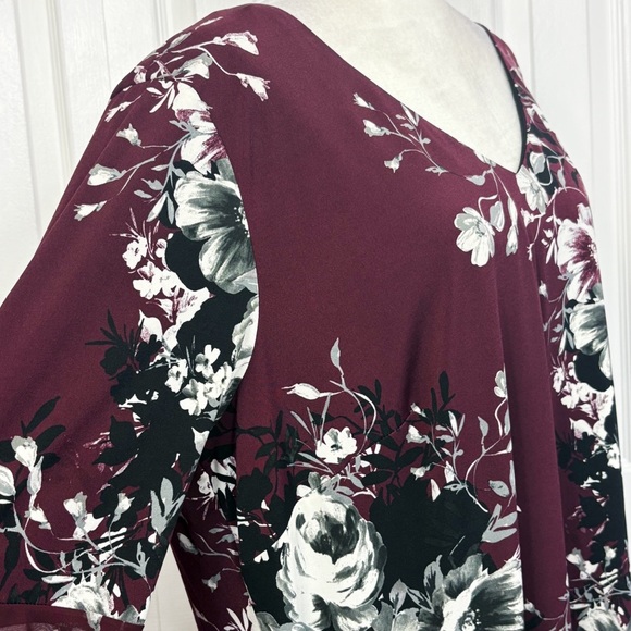 NWT Connected Apparel Bordeaux Wine Floral Bell Sleeve Dress 20W - Picture 6 of 16